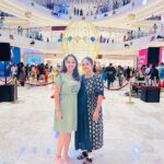 Amrutha Nair Instagram – Lookil Enter Sister aanennu thonnumenkilum ente mom aanu 🤪😍