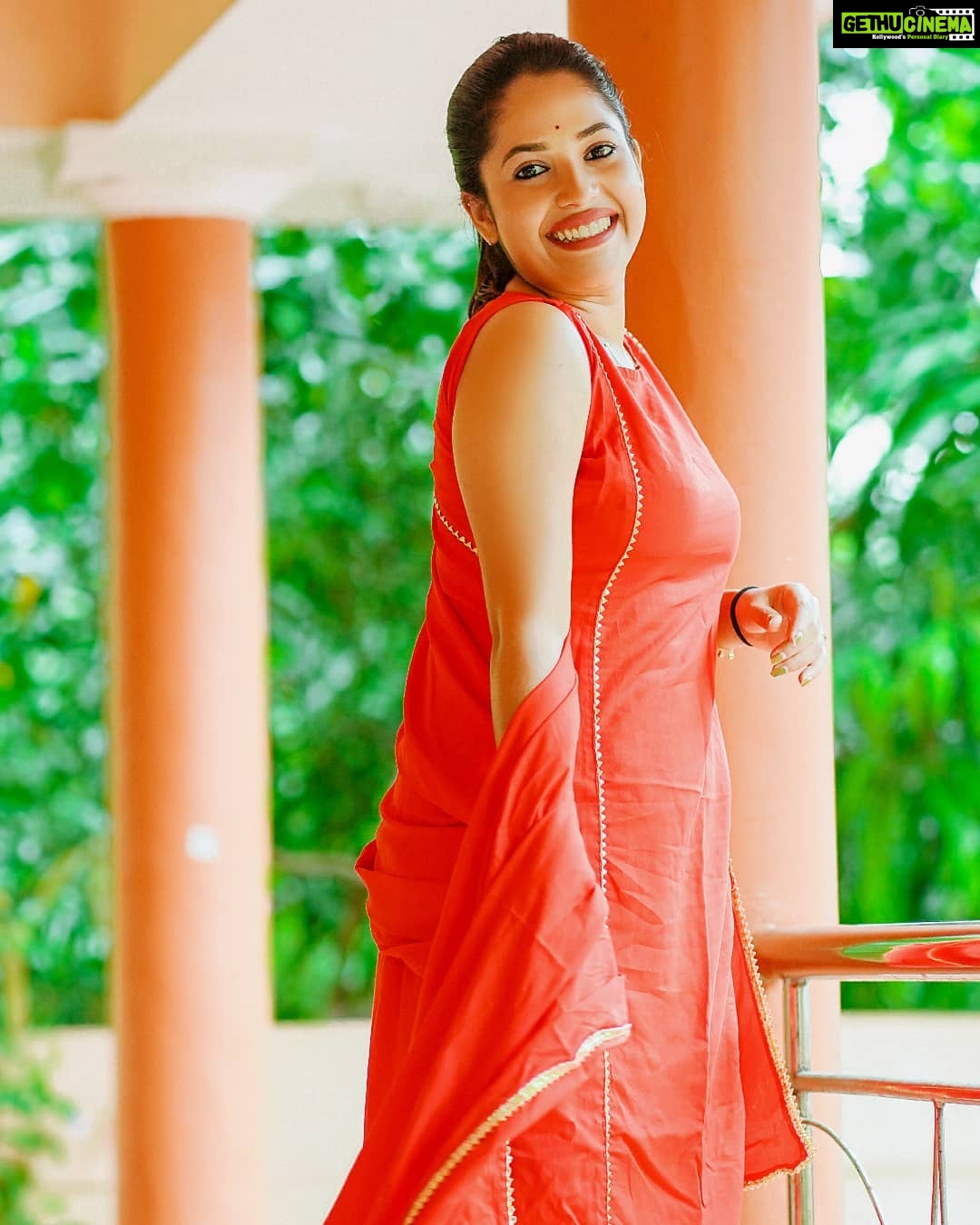 Amrutha Nair Instagram - ❤❤ 👗@sumaayaboutique 📸 @vipinjkumar Thiruvananthapuram, Kerala, India
