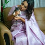 Amrutha Nair Instagram - Pappy❤😘 📸@colorpadam_photography Attire @tu_kainaat_saree Accessories @tazinjewels MUA @blushingtone_beauty_salon #sativiansmedia Thiruvananthapuram, Kerala, India