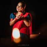 Amrutha Nair Instagram - മംഗളദീപവുമായി തൃകാർത്തിക യുണരുകയായി ❤❤ Attire @pradwana 📸 @colorpadam_photography #sativiansmedia Thiruvananthapuram, Kerala, India