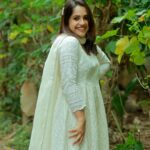 Amrutha Nair Instagram - Classy White 🤍 👗 @alazhani_boutique #sativiansmedia Trivandrum, India