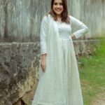 Amrutha Nair Instagram - Classy White 🤍 👗 @alazhani_boutique #sativiansmedia Trivandrum, India