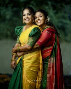 Amrutha Nair Instagram - Hey mom😄❤❤ 📸 @colorpadam_photography @tanirika_collectio @elite____threads @brides_of_deepthi Thiruvananthapuram, Kerala, India