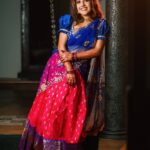 Amrutha Nair Instagram - ഒരാളെപ്പോലെ ഏഴു പേരുണ്ടാകും എന്നുപറയുന്നതൊക്കെ വെറുതെയ എന്നെപോലെ ഞാൻ മാത്രമേ ഒള്ളൂ 😂😬🤭❤ 📸 @colorpadam_photography Attire @zaaya_h 💄@brides_of_deepthi Thiruvananthapuram, Kerala, India