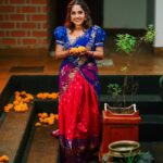Amrutha Nair Instagram - ഒരാളെപ്പോലെ ഏഴു പേരുണ്ടാകും എന്നുപറയുന്നതൊക്കെ വെറുതെയ എന്നെപോലെ ഞാൻ മാത്രമേ ഒള്ളൂ 😂😬🤭❤ 📸 @colorpadam_photography Attire @zaaya_h 💄@brides_of_deepthi Thiruvananthapuram, Kerala, India