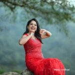 Amrutha Nair Instagram - Be happy ❤❤ by Happy Weddings @happy_weddings_events 👗Costume & Jewellery by Hw wedding stylers @hw_wedding_stylers 💄MUA : Blushingtone @blushingtone_beauty_salon 📷 Stills & Grading:- NJ Shamnad @nj_shamnad 📡 Production House : Swaroop Kumar @swaroophappyweddings 🔎 Shoot Coordinator : Pooja @_foodiee_panda_98 🔦Camera Asst : Prajeesh @thekkan_thaanthonni 🥻Fashion Designer : Swathy, HW Wedding Stylers @_s__w_a__t_h__y_ 🛒 Jewellery : Arya, HW Wedding Stylers @arya_minho #Amruthanair #televisionstar #Asianet #serialactress #starmagic #keralabride #bridesofindia #bridesmaid #weddinginspiration #weddingrows #weddingphotography #christainbride #jewerlyofdesigners #jewerly #bridalmakeover #bridalmakeup #happyweddings #hwweddingstylers #india #kerala #trivandrum #venpalavattom #instgram #instgram #Kudumbavelakku #sheethal