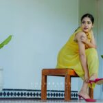 Amrutha Nair Instagram - " Laugh at many but don't trust any. 🥰 👗@liven_style 📸 @colorpadam_photography MUA @eternalmakeovers Aadisaktthi Ayurveda Village
