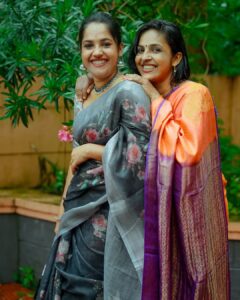 Amrutha Nair Instagram - Santoor mummy ❤ 📸 @vipinjkumar Ma attire @alazhani_boutique Accessories @alazhani_boutique Thiruvananthapuram, Kerala, India