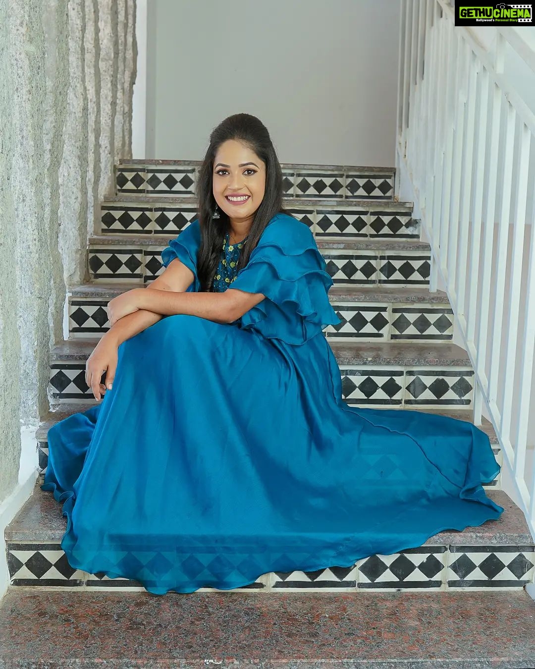 Amrutha Nair Instagram - Keep smile on your face and let your personality be ur autograph ❤ 👗 @neelima_designs 📸 @colorpadam_photography @vipinjkumar MUA @eternalmakeovers Location @aadisaktthi_ayurveda Aadisaktthi Ayurveda Village