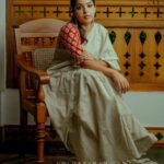 Amrutha Nair Instagram - കാത്തിരിക്കുന്നു... വിശ്വാസം നഷ്ടപ്പെട്ട പ്രണയത്തിന് വേണ്ടിയല്ല.. ഉറക്കം നഷ്ട്ടപെടുത്തിയ സ്വപ്നത്തിന് വേണ്ടി..❤🥰 Attire @brand_nithara_ 📸 @colorpadam_photography MUA @eternalmakeovers Aadisaktthi Ayurveda Village