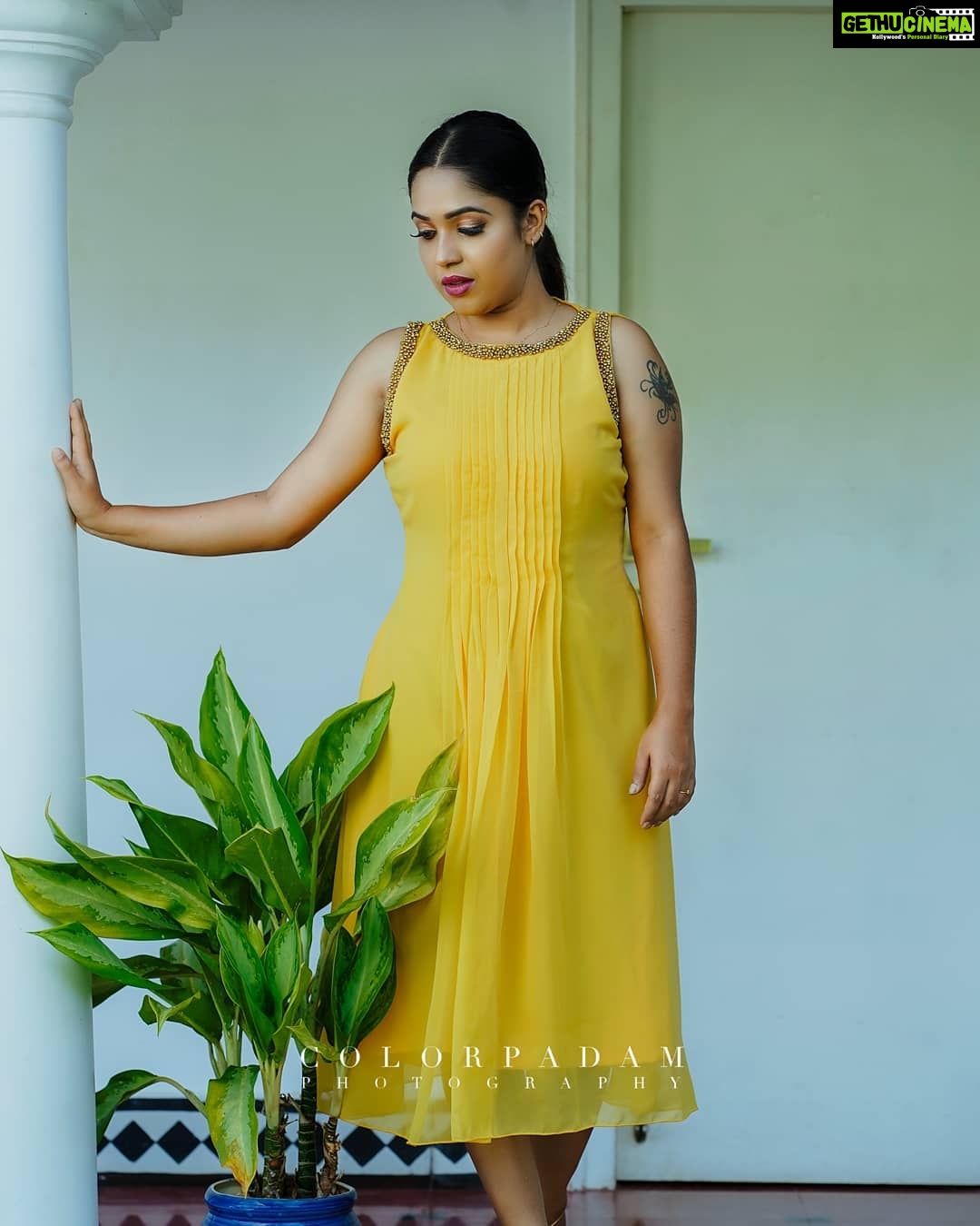 Amrutha Nair Instagram - We can still be sexy and vibrant, fashionable, classy, and fly until the day we die.. π₯° π @liven_style πΈ @colorpadam_photography MUA @eternalmakeovers Location @aadisaktthi_ayurveda #quotestagram #quotes #explore #workout #wedding #ππππππππππ‘πππ #trending #yoga #unitedkingdom #instagood #instadaily #instagram #inspiration #ootd #passionpassport #photography #picoftheday #awesome_earthpix #style #dogoftheday #fitness #gym #healthyfood #jokersongs #likesforlike #loveyourself #keralagram #zomato #zara #memes @x.sativa_ @vintage_costumes Aadisaktthi Ayurveda Village