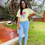 Amrutha Nair Instagram - ചിലത് അവസാനിക്കുന്നത് അതിനേക്കാൾ നല്ലതൊന്ന് വരാനിരിക്കുന്നത് കൊണ്ടാകാം... പകരമാവില്ലെങ്കിൽകൂടി ❤ 👚 @kappa_fashn 👟 @monuz_world_ Valanjamkanam Waterfalls