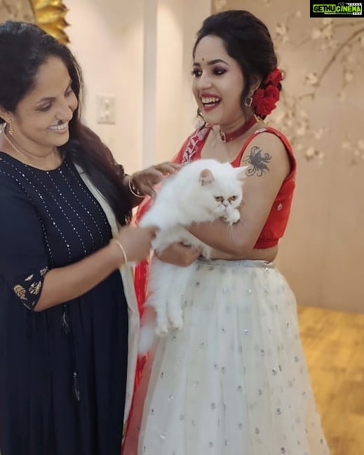 Amrutha Nair Instagram - Happy birthday ma❤😘😘😘our Queen ❤❤😘