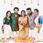 Amrutha Nair Instagram - Happy onam all😘😘 @noobin_johny @anandnarayan.official @athira_madhav @reshma_s_nair_official 📸 :@h.r.k_photography Attire : @liven_style Flower :@renjinidas.r MUA : @bridesofdeepthi Rent_A_Studio