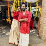 Amrutha Nair Instagram - ❤350k Family ❤😘 Ma swantham bro 😘❤@noobin_johny Attire @pradwana Thiruvananthapuram, Kerala, India