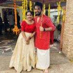 Amrutha Nair Instagram - ❤350k Family ❤😘 Ma swantham bro 😘❤@noobin_johny Attire @pradwana Thiruvananthapuram, Kerala, India