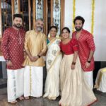 Amrutha Nair Instagram - Fam❤ @officialmeeravasudevan @kkmenonz @noobin_johny @anandnarayan.official Attire :@pradwana Thiruvananthapuram, Kerala, India
