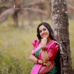 Amrutha Nair Instagram - തന്ത്രികൾ മീട്ടും കാറ്റിൻ തലോടലിൽ സ്വയം മറന്നിരിക്കും പവിഴമാം മിഴികളെ നീയെത്ര സൗരഭി ❤.. Attire @g_g_.official MUA @eternalmakeovers 📸 @syam_muralee_photography Neckpiece @peacherino.collections Thiruvananthapuram, Kerala, India