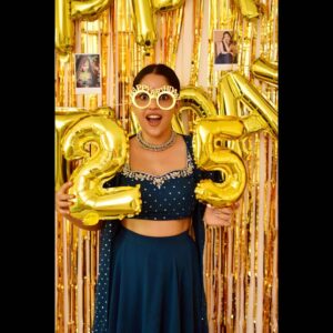 Amrutha Nair Instagram - Welcome  25 ❤❤😄
 Age is just a number 😄😄😘❤❤❤❤❤

Outfit @evanshi_designs
Pic @dulkifil_photography