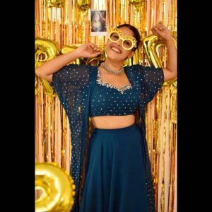 Amrutha Nair Instagram - Welcome  25 ❤❤😄
 Age is just a number 😄😄😘❤❤❤❤❤

Outfit @evanshi_designs
Pic @dulkifil_photography