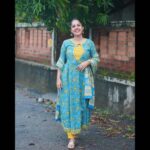 Amrutha Nair Instagram - മയിലായ് പറന്നു വാ മഴവില്ല് തോൽക്കുമെന്നഴകേ...😀😁 Pic @vipinjkumar 👗 @ammusboutiques Thiruvananthapuram, Kerala, India