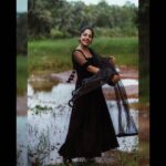 Amrutha Nair Instagram - 300k Family ❤❤❤❤Thank u all❤❤❤😘😘😘😘😘😘😘 Pic @vipinjkumar Outfit @yaradesigners Thiruvananthapuram, Kerala, India