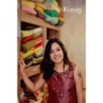 Amrutha Nair Instagram – കഥകളുറങ്ങുന്ന കണ്ണിൽ
കനവുകൾ പൂക്കുന്ന നേരം
കരിമഷിയോലും നിൻ നോക്കിൽ കവിതകൾ തീർക്കുന്നതാരോ…..❤

👗 @evanshi_designs Thiruvananthapuram, Kerala, India