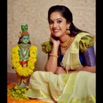 Amrutha Nair Instagram - സ്നേഹത്തിന്റെയും സമൃദ്ധിയുടെയും വിഷു ആശംസകൾ...❤❤❤❤❤❤ @kerala_bygone_fashion @thiruvathira_makeover_studio_ @dulkifil_photography