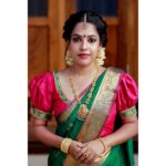Amrutha Nair Instagram – 250K FAMILY ❤❤❤❤❤❤THANK YOU ALL❤🥰😘😘😘😘😘😘😘😘😘😘😘

saree @anoma_clothing 
MUA @ashtamudi_wellness 
Jewelry @alapatt.jewellers Thiruvananthapuram, Kerala, India