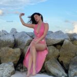 Amyra Dastur Instagram - 🌈Sunkissed🌊☀️🐚 . . . Wearing @acqua.swimstore Styled by @malvika_tater . . . #maldives #waterbaby #mermaid #beachgirl #baglioni #baglionimaldives #traveljunkie Baglioni Resort Maldives