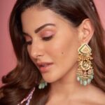 Amyra Dastur Instagram - Close ups 🌷 . . . Outfit @lashkaraa @mintandmilkpr Jewellery @koharbykanika @vblitzcommunications Styled by @malvika_tater Shot by @dieppj Hair by @hairbytabassum Mumbai - मुंबई