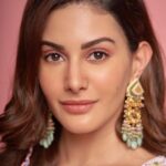 Amyra Dastur Instagram - Close ups 🌷 . . . Outfit @lashkaraa @mintandmilkpr Jewellery @koharbykanika @vblitzcommunications Styled by @malvika_tater Shot by @dieppj Hair by @hairbytabassum Mumbai - मुंबई