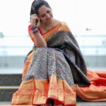 Anasuya Bharadwaj Instagram - 🍓🫐 @swathishoppingmall 🥻 @sreemukhi.mekala 😊 @lorifinejewellery 👑 @makeupbysiva 💄 @telusivakrishna 👱‍♀️ @karthik12340 ☕️ @umediaentartainments 🚨 @kalyansunkara 👨‍💼 @snaplica_official 📸
