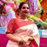 Angana Roy Instagram - শুভ মহাষ্টমী। Clicked by @arefin_official 🌻 Earrings by @butterflytree.lifestyle #durgapuja #ashtami #durgapuja #october #pujolook #pujovibes #pujovibes #laalpaarshadasaree #sareelover #mondaymood #mondaylook #designerwear #durgamata #lovefromA #anganaroy