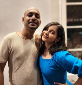 Angana Roy Instagram - শুভ পঞ্চমী। 💛

Wearing this beautiful dress by @blush_tree 💫

#september #panchami #lookbook #pujolook #blueaesthetic #bluedress #blushtree #durgapuja #workday #fridayvibes #fridaymood #shorthair #watchaddict #anganaroy #lovefromA