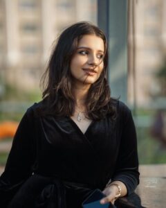 Angana Roy Instagram - A black jumpsuit kinda afternoon. 🖤

Thanks Rupam Chakraborty, @sanj_app for the  award "Most Promising Actor for Srikanto". ✨

Photographed by : @tiyas.pal

@tollytalkskolkata

#blackjumpsuit #blacklove #floatel #thursdaypost
#award #srikanto #rajlokkhi #afternoons #rooftop #sunkissed #photoshoot #watchlover #giordano #anganaroy #lovefromA