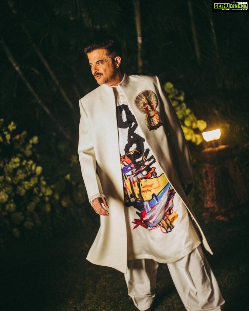 Anil Kapoor Instagram - Outfit of the night! Wearing : @anamikakhanna.in