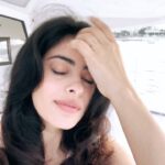 Anisha Victor Instagram – Before and After 🌊🌻 
@denzilmachado @borisslavkov @lidiatrzosmua @jhoan21 @hamdardindia #whatfun