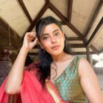 Anisha Victor Instagram - Happy Diwali 🪔 🧨🌸 Mumbai - मुंबई