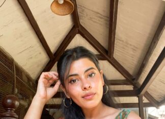Anisha Victor Instagram - Happy Diwali 🪔 🧨🌸 Mumbai - मुंबई