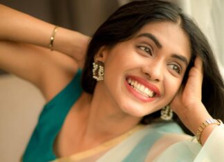 Anjali Patil Instagram - To be a woman is to be a river. To be a river is to be in a flow. To be a flow is to be alive. To be alive is to be in love. To be in love is to be a woman. @subikanifabint @camerasenthil