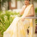 Anjena Kirti Instagram - @camerasenthil Mua /Hair: @reeya_makeup_artist @bhavi_makeup_artist_ @rrajeshananda Chennai, India