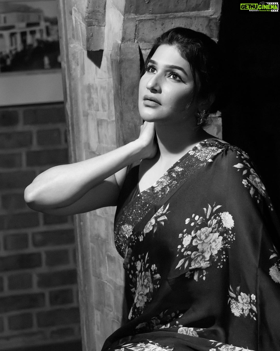 Anjena Kirti Instagram - 📸: @__vxshnu_ .. .. .. .. .. 🦋 Chennai, India