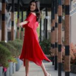 Anju Kurian Instagram - Embracing the good vibes and enjoying every bit of it ❤️❤️❤️. . . . 📸 - @abi_fine_shooters 🏨- @chandysdrizzledrops #inlove #happinessisachoice #saturdaymood #vibepositiva #goodthought #ootd #inthemoment #spreadlove #soulawakening #instaphoto #carousel #winteriscoming #fallwinter #staycation #photoshoot #workmode #blessedlife Theni