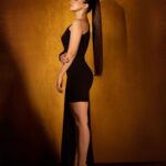 Ankitta Sharma Instagram - Made you look. Outfit by @nikhilthampi for @labelrsvp Heels by @londonrag_in Styled by @shrushti_216 Makeup @sonugupta9588 Hair by @chettiarqueensly 📸 @prashantsamtani