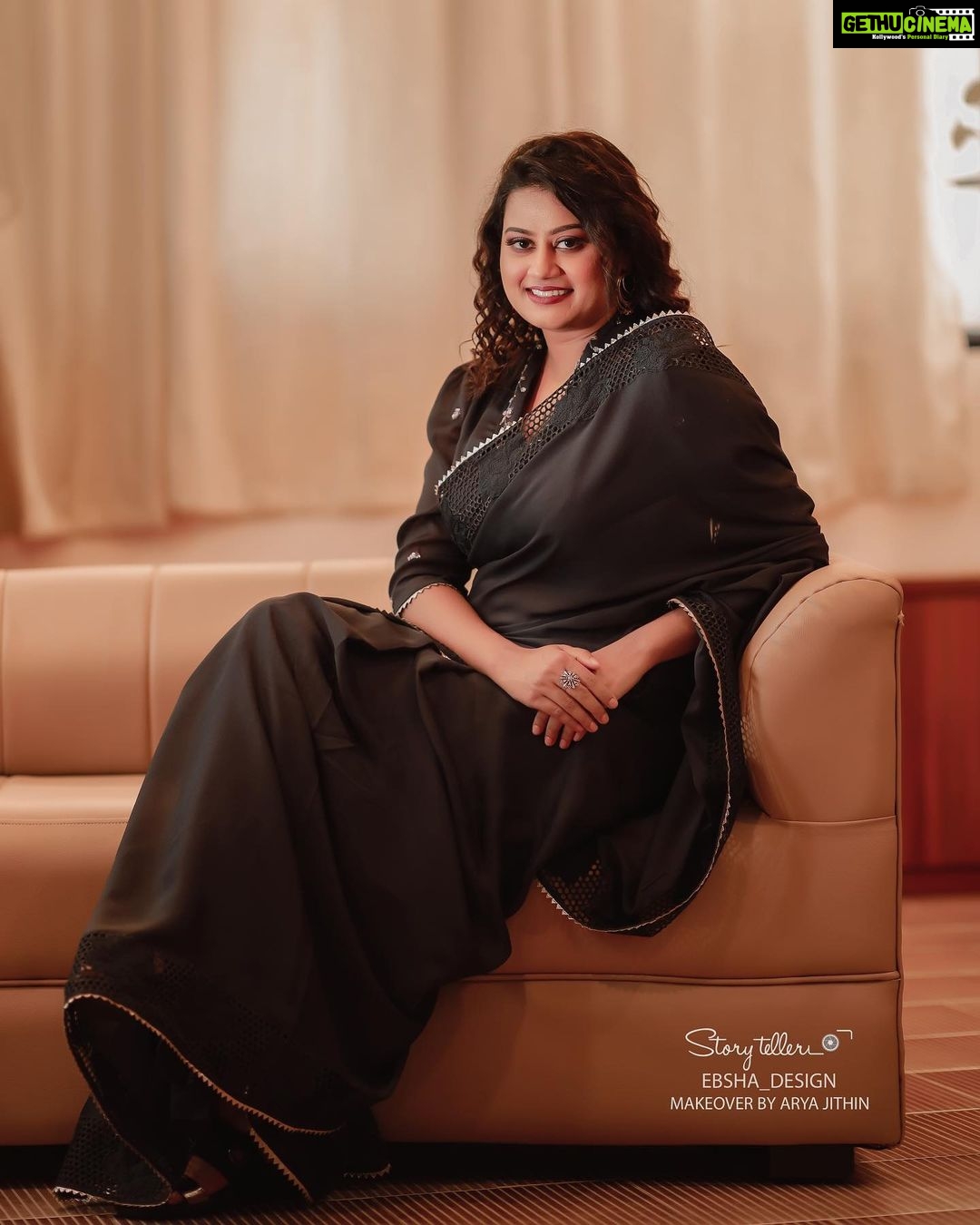 Ansiba Hassan Instagram - Grace always conquers ✨🖤 . . . . Photography: @_story_telle__r MUA: @_arya_jithins_makeover Costume: @ebsha_store #ansibahassan #mollywoodactress #cinema #malayalammovie #actress #model #photography #canon #nikon #black