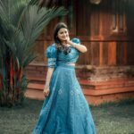 Ansiba Hassan Instagram - If you are confident you are beautiful ✨ Swipe right——> #series1 Costume: @kempdesignstudio Make-up: @sass_make_up_studio Photography: @_story_telle__r . . . . . #photo #ınstagood #picoftheday #instalike #photooftheday #instadaily #photography #likeforlikes #love #ınstagood #ansibahassan #actress #malayalamactress #model Kondai Lip Backwater Heritage Resort Alappuzha