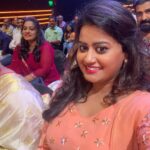 Ansiba Hassan Instagram - Memorable award night @mazhavilmanoramatv @amma.association @devichandana82 @thesnyalikhan @imbeena.antony #ansibahassan #mollywood #actorslife #award