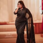 Ansiba Hassan Instagram – Obsessed with saree 🖤 
.
.
.
Pc @_story_telle__r mua @_arya_jithins_makeover styling and costume @ebsha_store  #ansibahassan #photography #saree #mallu #actress #nikon