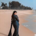Ansiba Hassan Instagram – Obsessed with saree 🖤 
.
.
.
Pc @_story_telle__r mua @_arya_jithins_makeover styling and costume @ebsha_store  #ansibahassan #photography #saree #mallu #actress #nikon